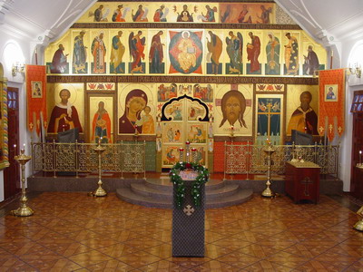 Обновление иконостаса храма.