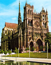     .  (Notre Dame dAmiens